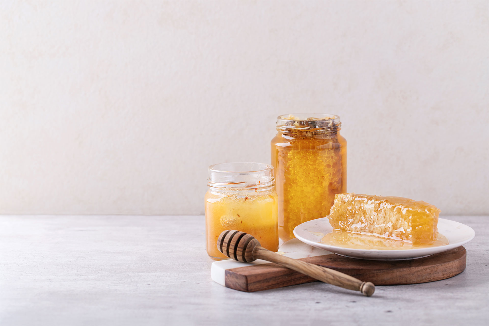 5 Surprising Ways to Use Raw Honey Beyond the Kitchen
